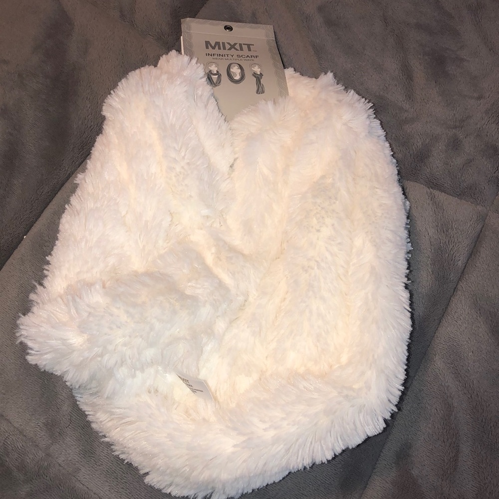 Mixit Infinity Scarf